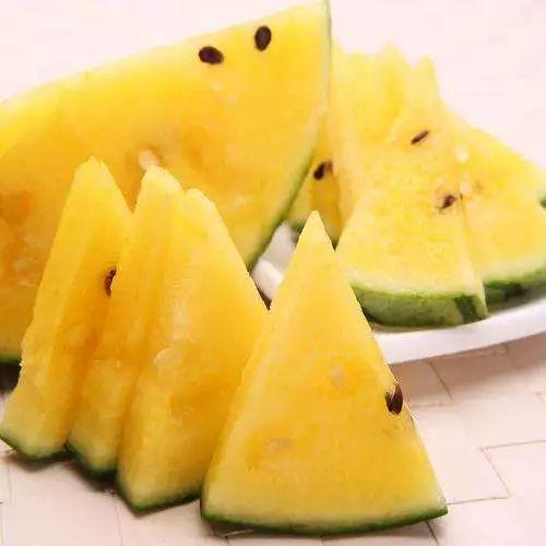 正在吃瓜的张张,张张边吃瓜边揭秘娱乐圈幕后故事 第1张 正在吃瓜的张张,张张边吃瓜边揭秘娱乐圈幕后故事 第1张