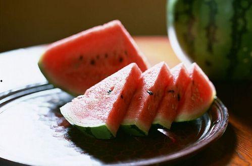 夏天吃瓜的诗句,夏日瓜香诗意浓 第2张 夏天吃瓜的诗句,夏日瓜香诗意浓 第2张