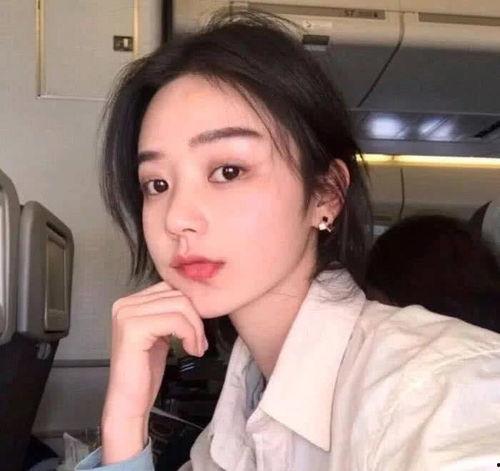 最丑吃瓜女孩头像,网络红人的逆袭之路 第3张 最丑吃瓜女孩头像,网络红人的逆袭之路 第3张