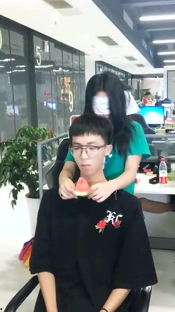 吃瓜大赛摘眼镜,一场视觉盛宴与趣味挑战的完美结合