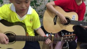 吃瓜小熊反弹吉他,反弹旋律中的欢乐时光