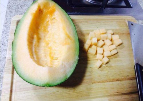 西班牙哈密瓜怎么吃,西班牙哈密瓜的多彩食法探索